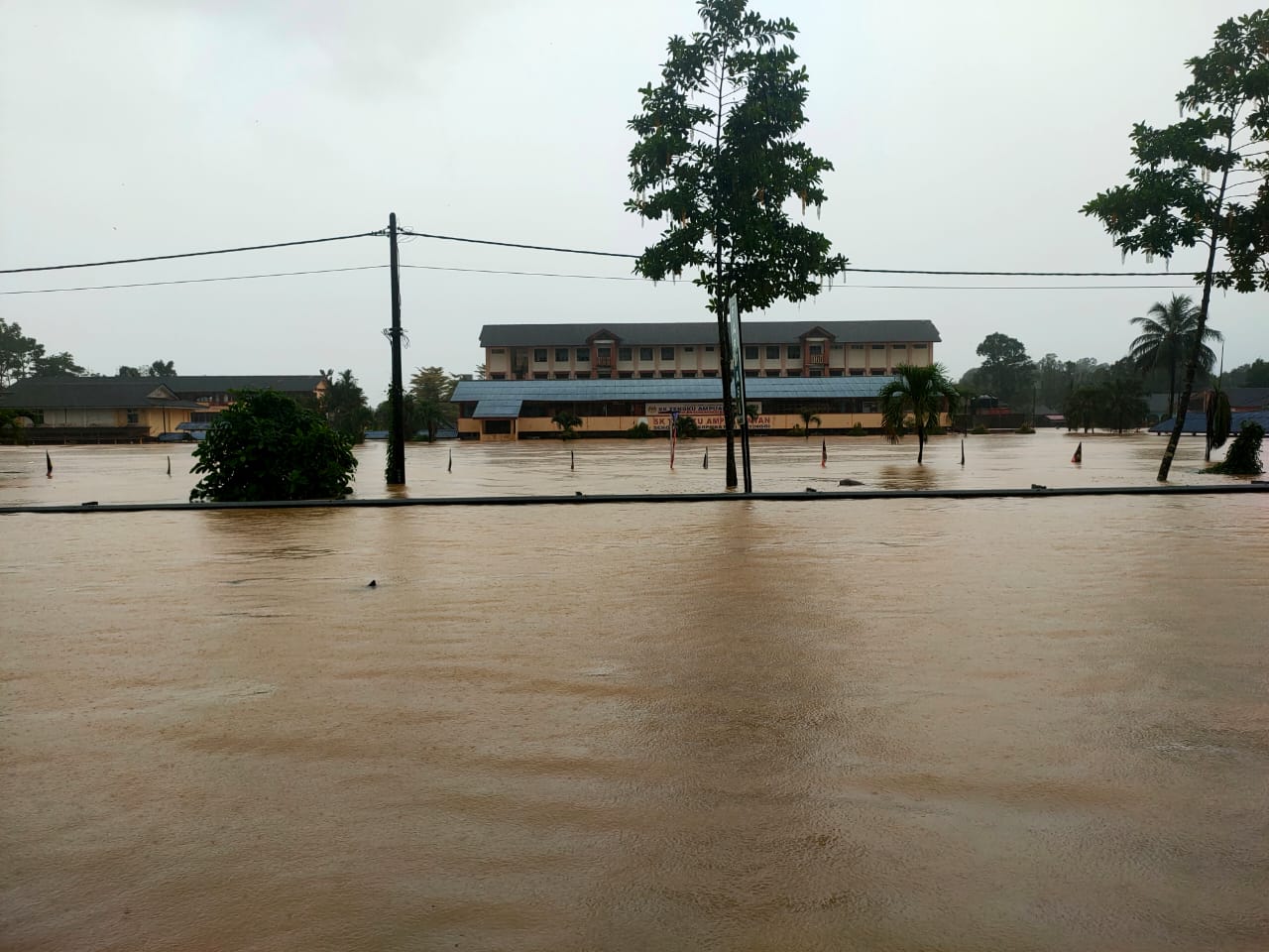 Banjir Hulu Terengganu: TNB Tutup Bekalan Elektrik di Dua Lokasi