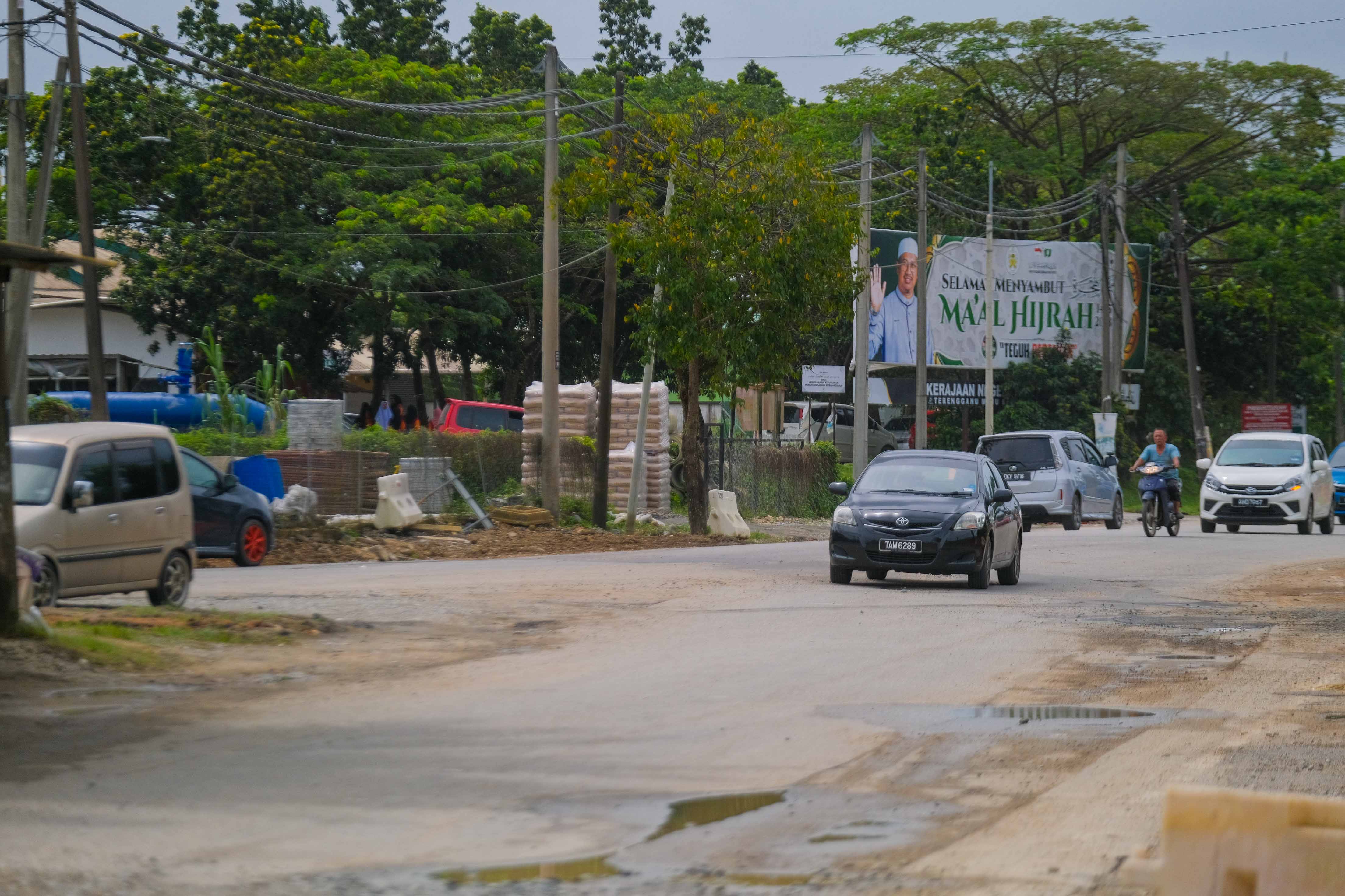 Jalan Rosak : Keresahan Penduduk Jalan Rosak Bakal Berakhir