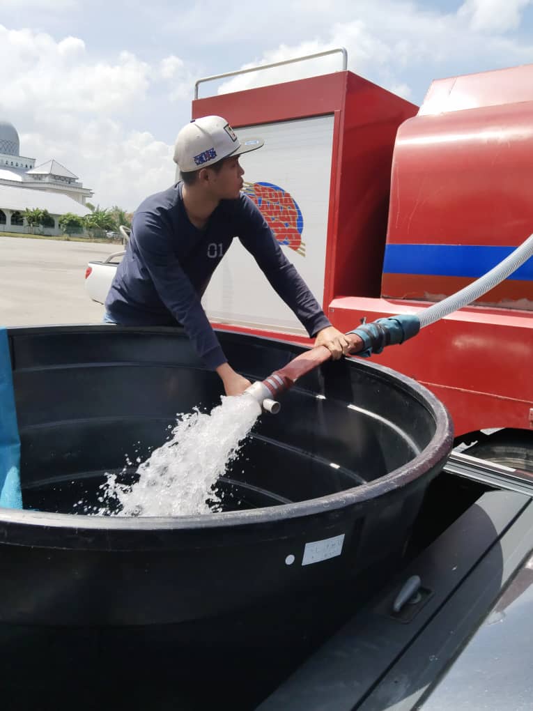 KHIDMAT Marang Ke Besut Hantar Bekalan Air Bersih