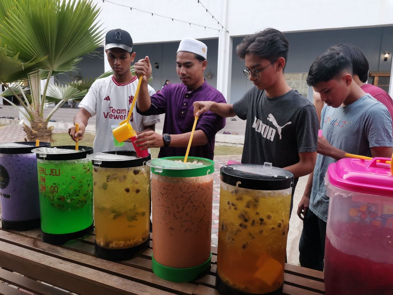 UMT Peruntuk RM7,000 Untuk Juadah Iftar Pelajar Setiap Hari