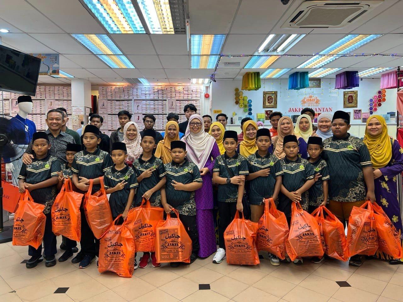 Politeknik Dungun Ceriakan Anak Yatim Dan Pelajar Kurang Mampu