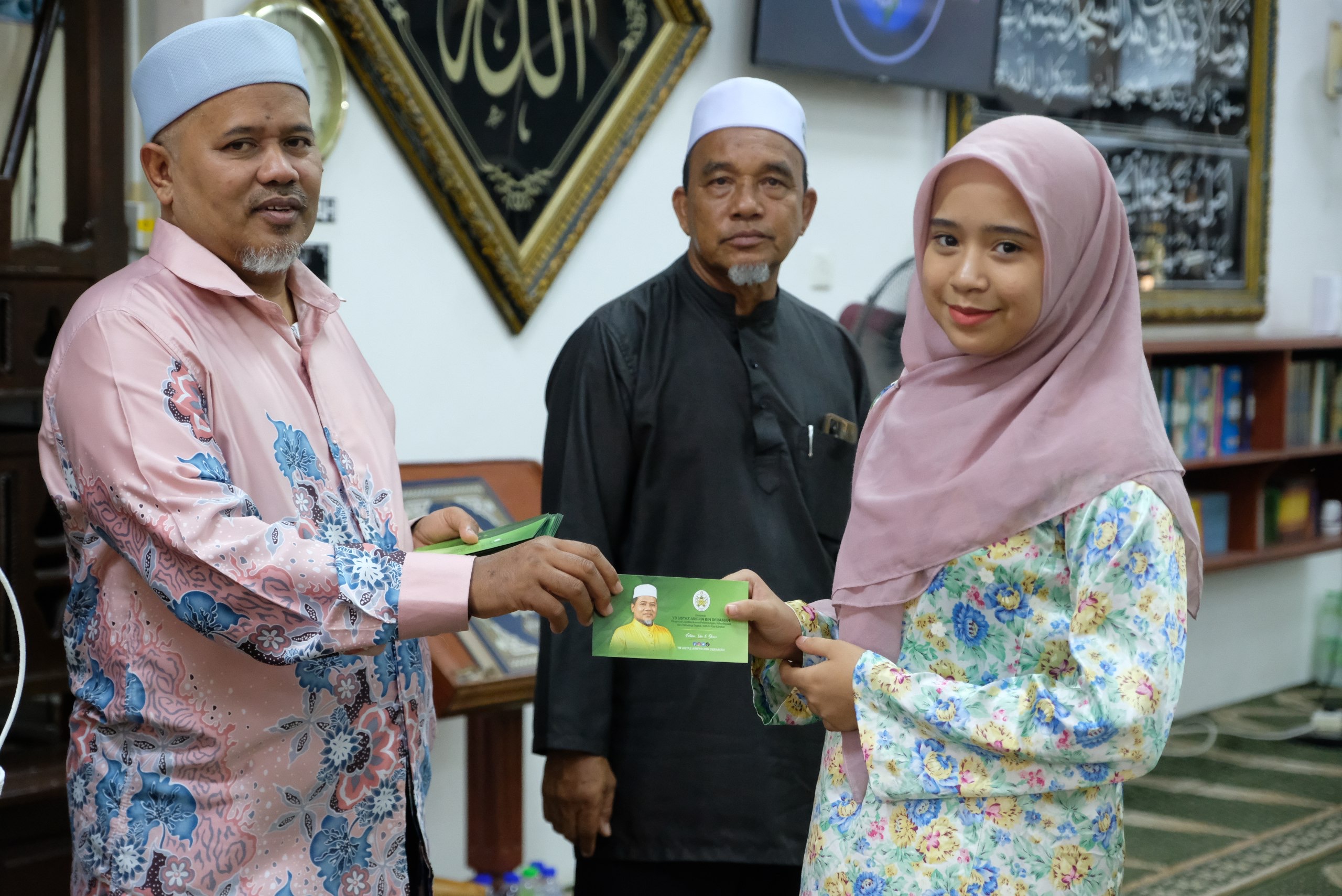 200 Anak Yatim Diraikan ADUN Alur Limbat