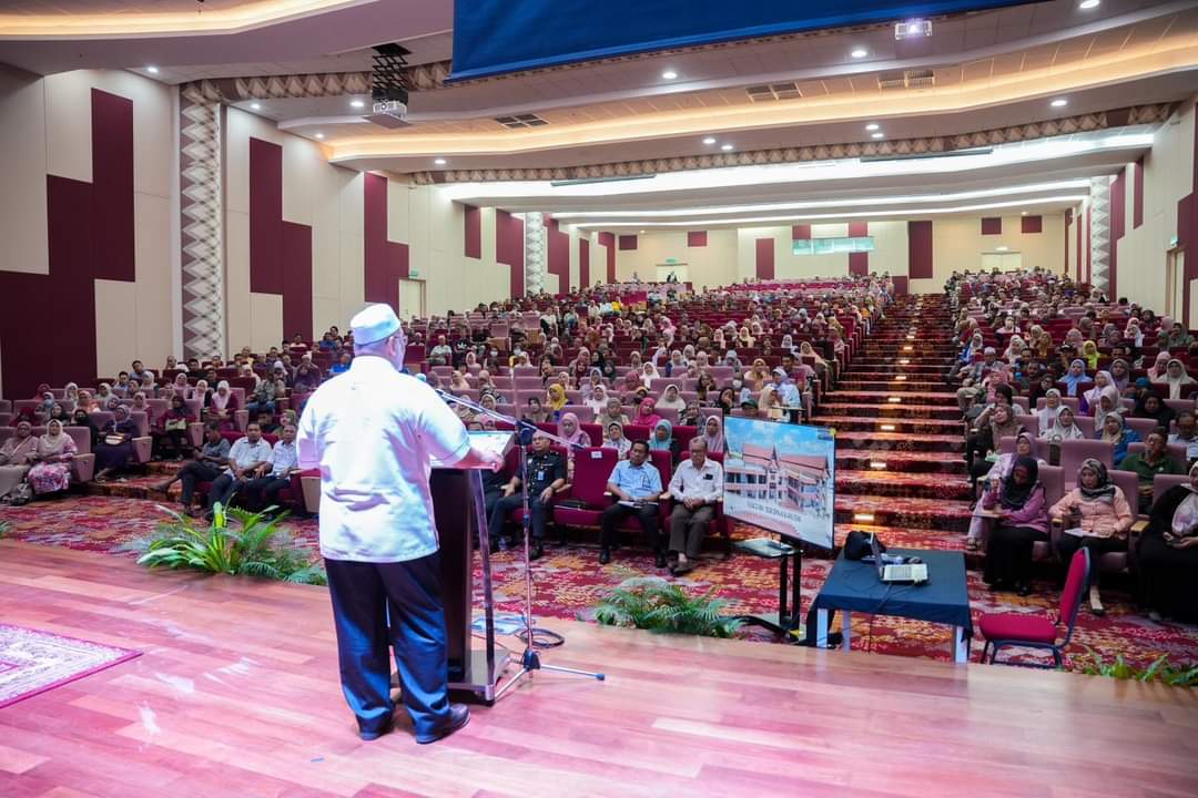 518 Peniaga Pasar Payang Sertai Taklimat Sebelum Berpindah