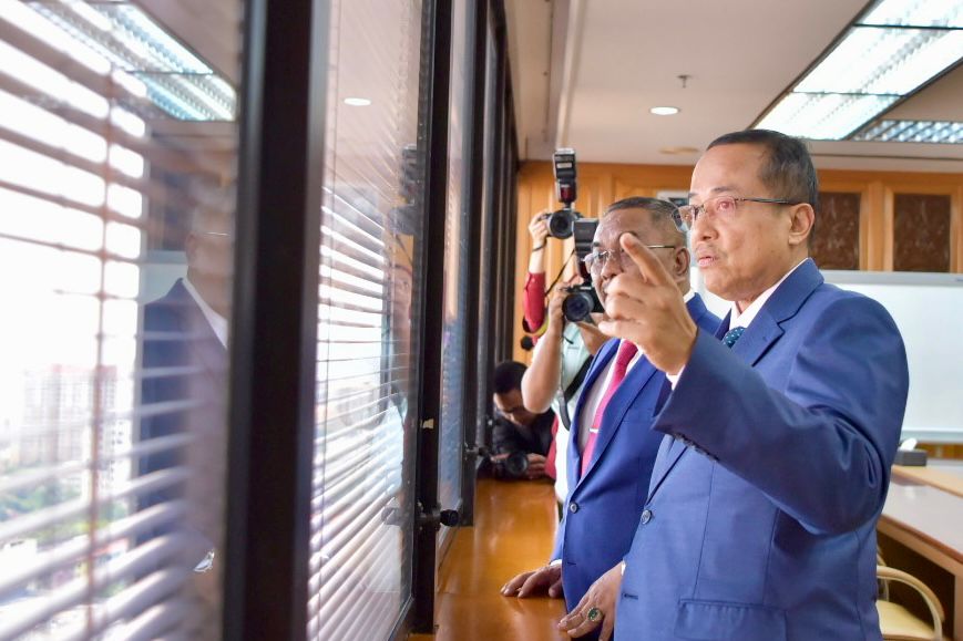 Dr Sam Terima Kunjungan Hormat MB Kedah