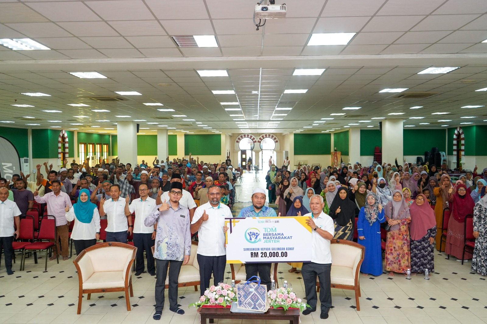 TDM Bantu 200 Asnaf Jerteh