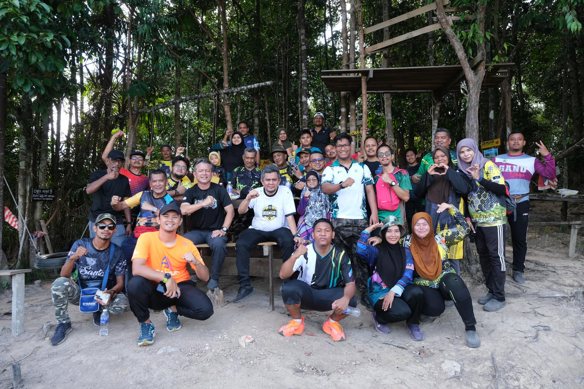 'Hiking Santai' Meriahkan Hiking Park Bukit Mentok