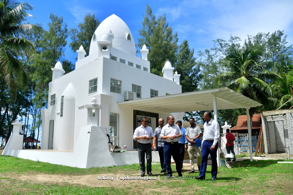 Surau Berusia 20 Tahun Dinaik Taraf