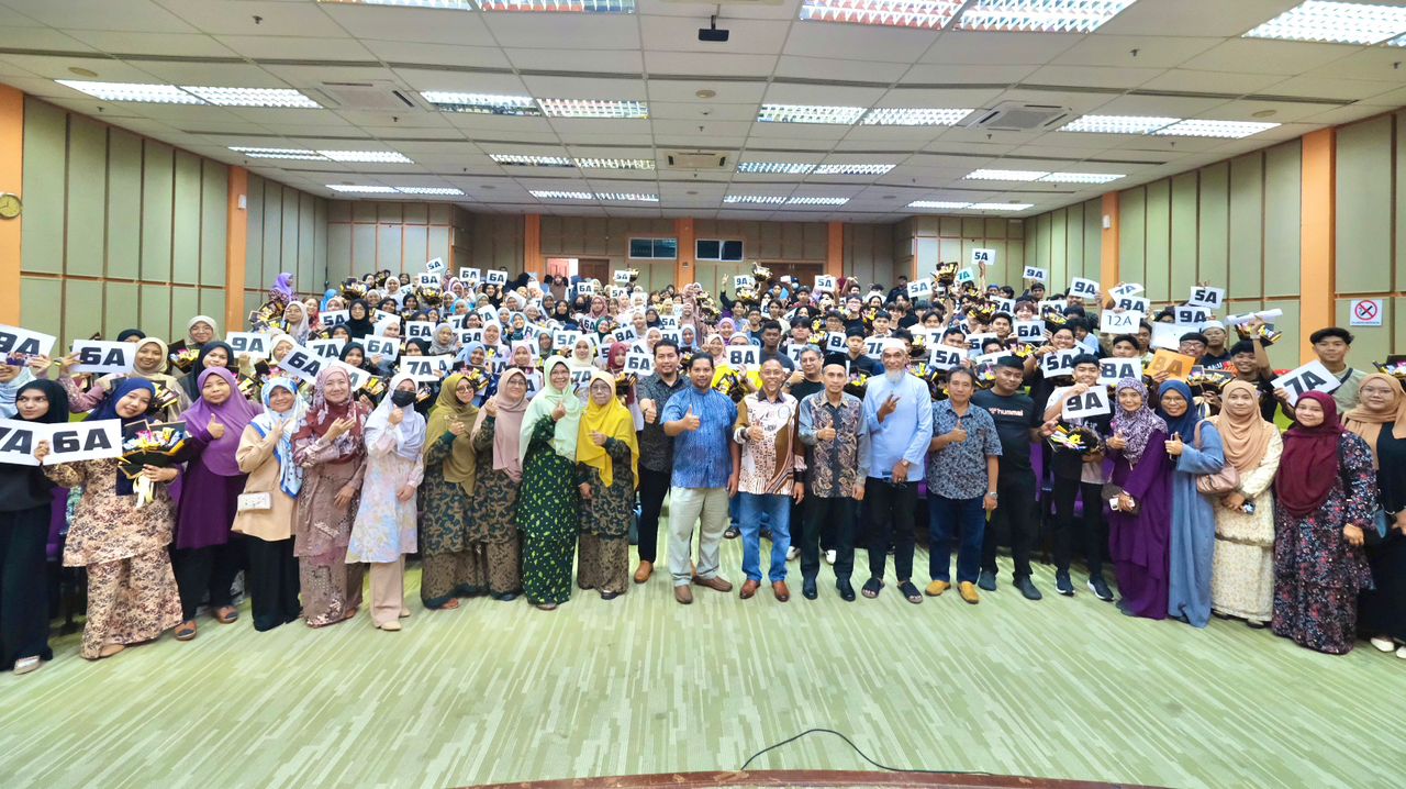 280 Pelajar Cemerlang SPM DUN Cukai Disantuni