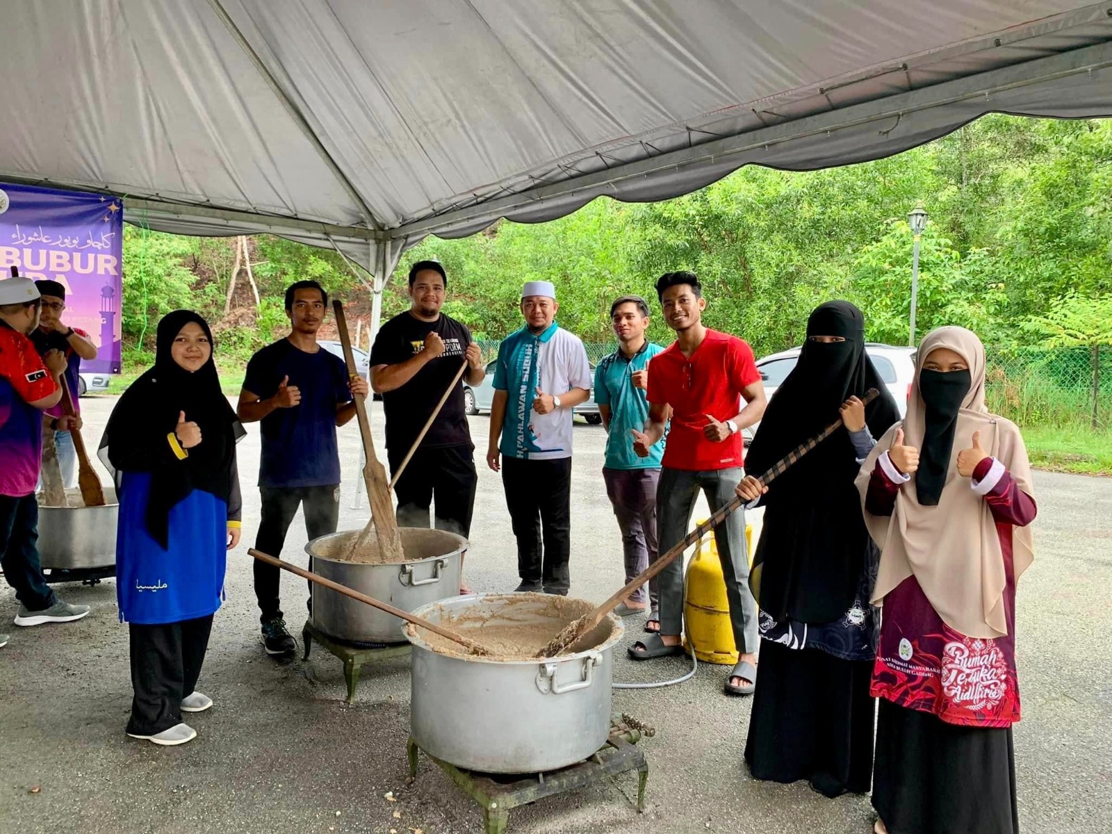 ADUN Belia Agih 1,000 Bekas Bubur Asyura
