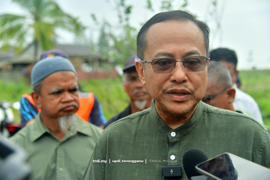 Gantung Ahli Parlimen Machang Langkah Undur ke Belakang