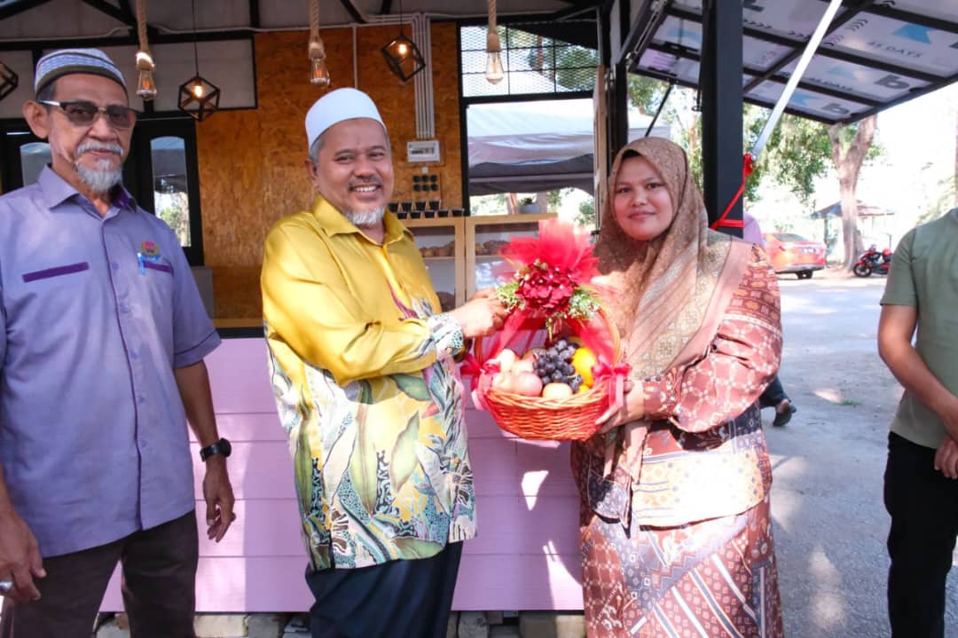 Impian Usahawan Tercapai, Berniaga dari Rumah ke Kiosk