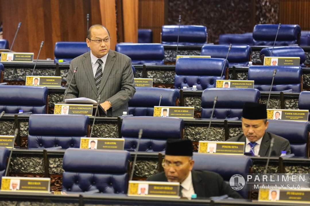 ‘Bebaskan’ Negeri Untuk Urus Hasil Sendiri