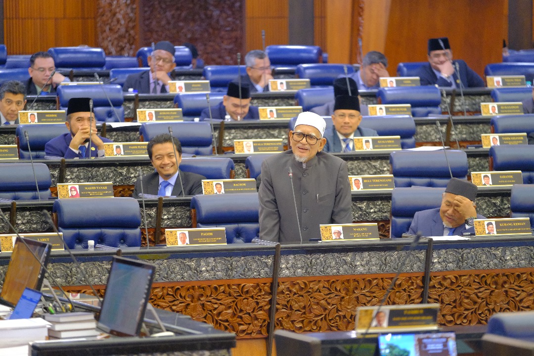 ‘Lepas Cukai, Cukai’ - Abdul Hadi Kritik Kerajaan Bebankan Rakyat