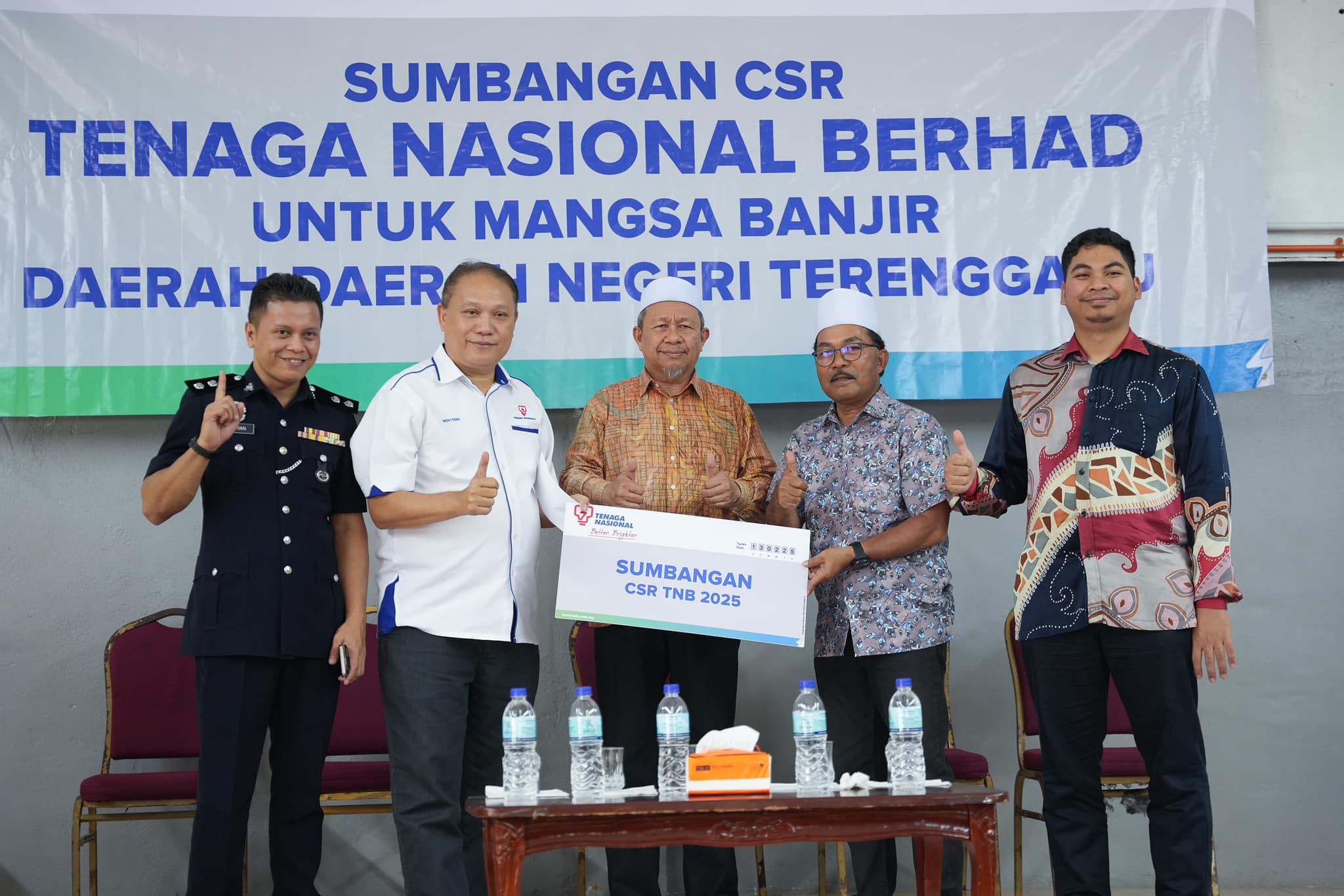 TNB Hulur Bantuan Kepada Mangsa Banjir DUN Telemong