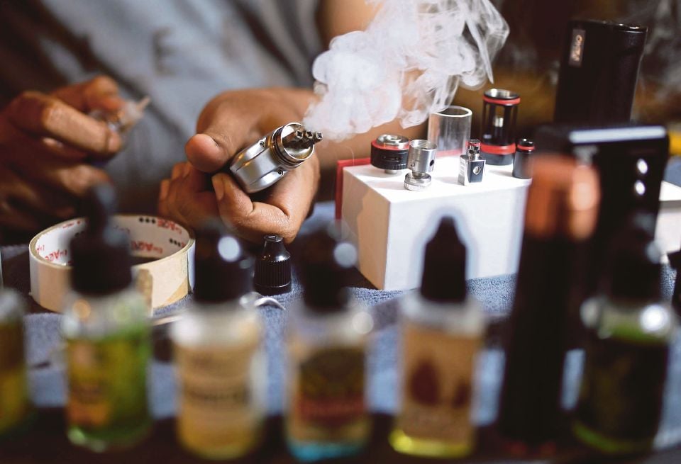 Remaja 13 Tahun Ketagih 'Vape Mushroom', Kerajaan Digesa Bertindak Segera