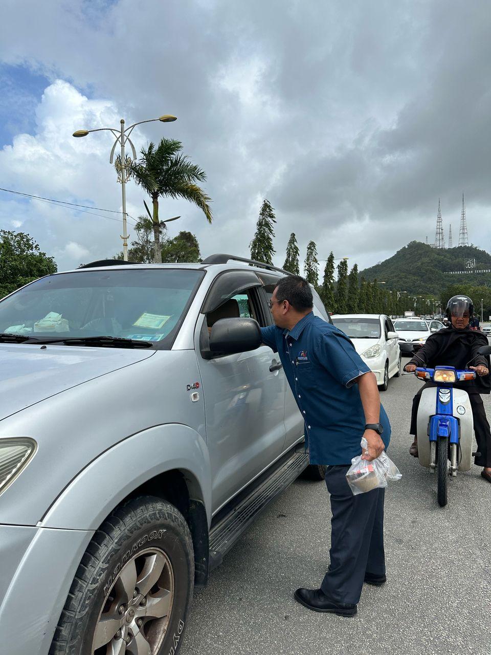Duyong Marina & Resort Kongsi Rezeki, Agih 2,000 Bubur Lambuk