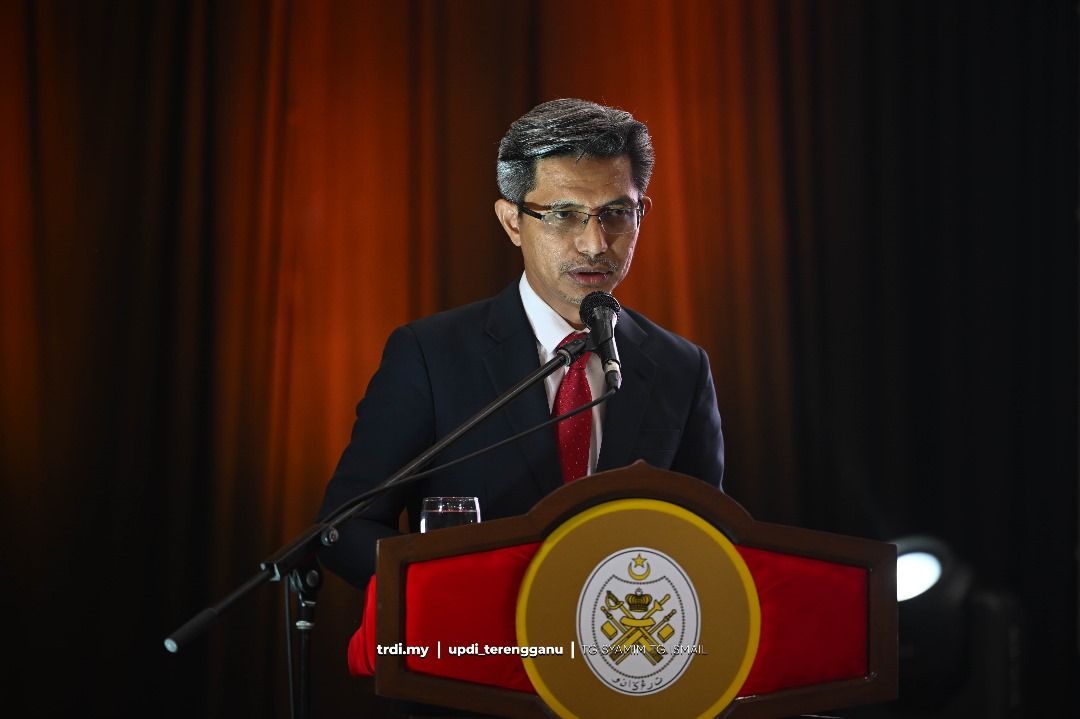 Politik Simplistik Merosakkan Persekutuan Malaysia