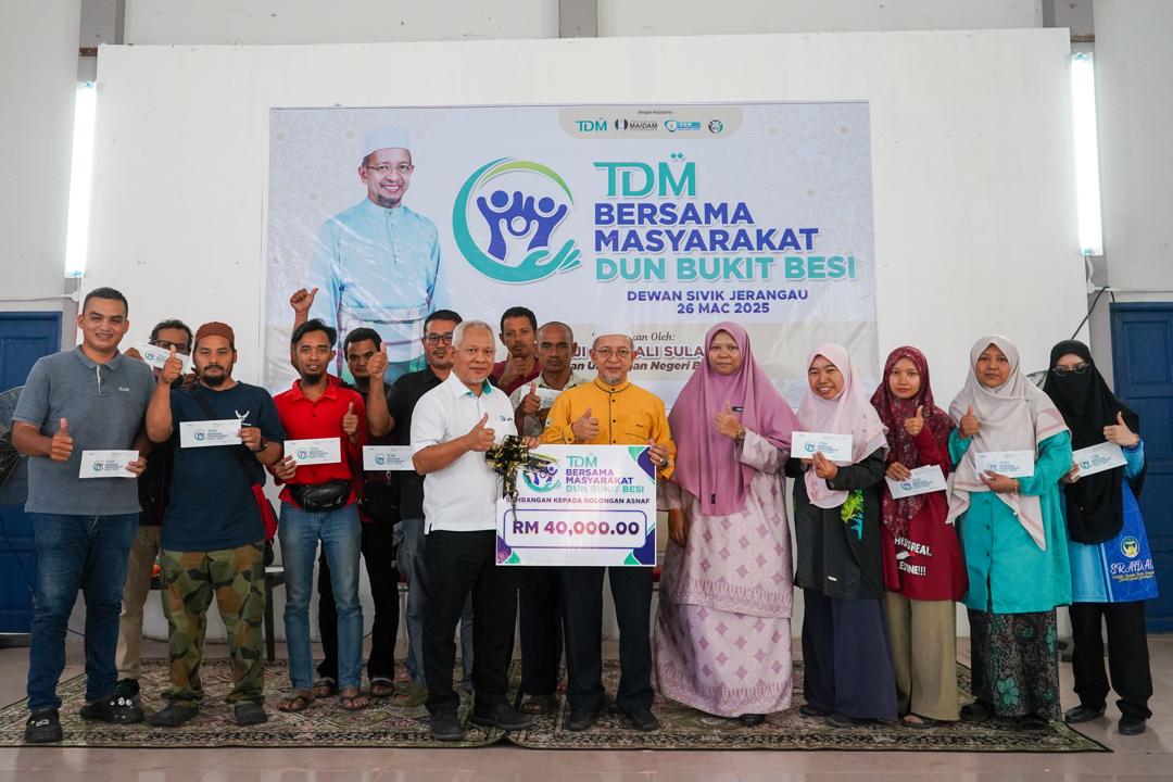 TDM Santuni 200 Asnaf DUN Bukit Besi