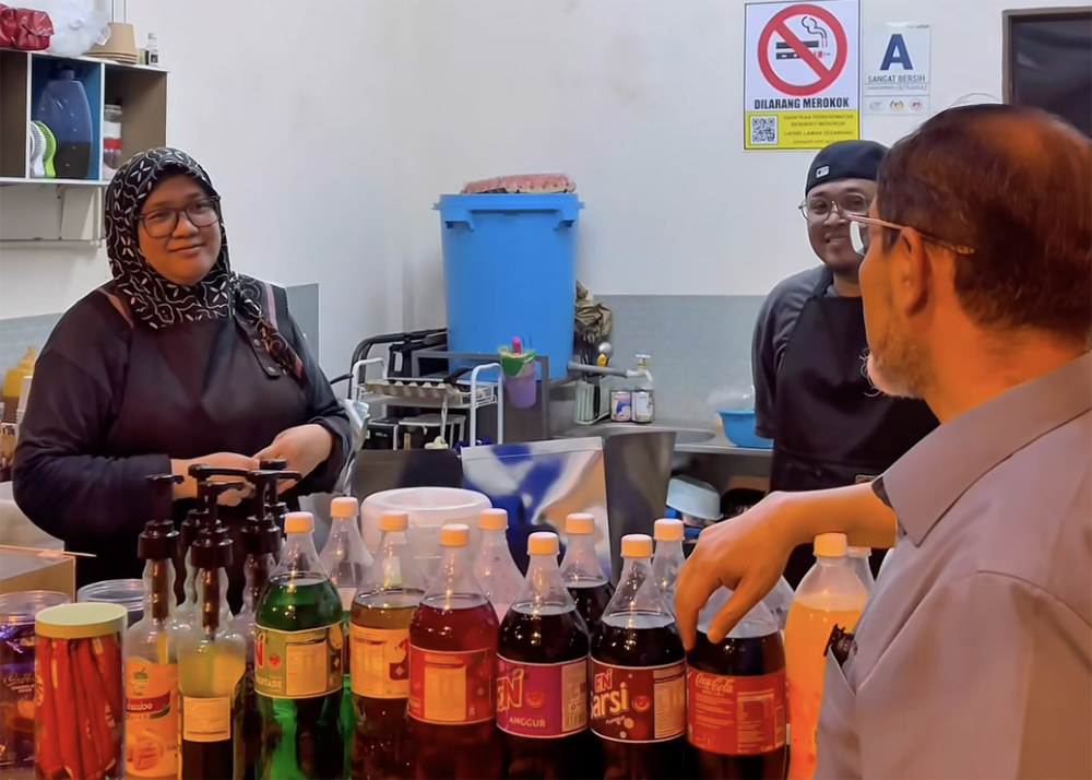 Peniaga Kecil Ditipu Resit Palsu Terima Bantuan Exco