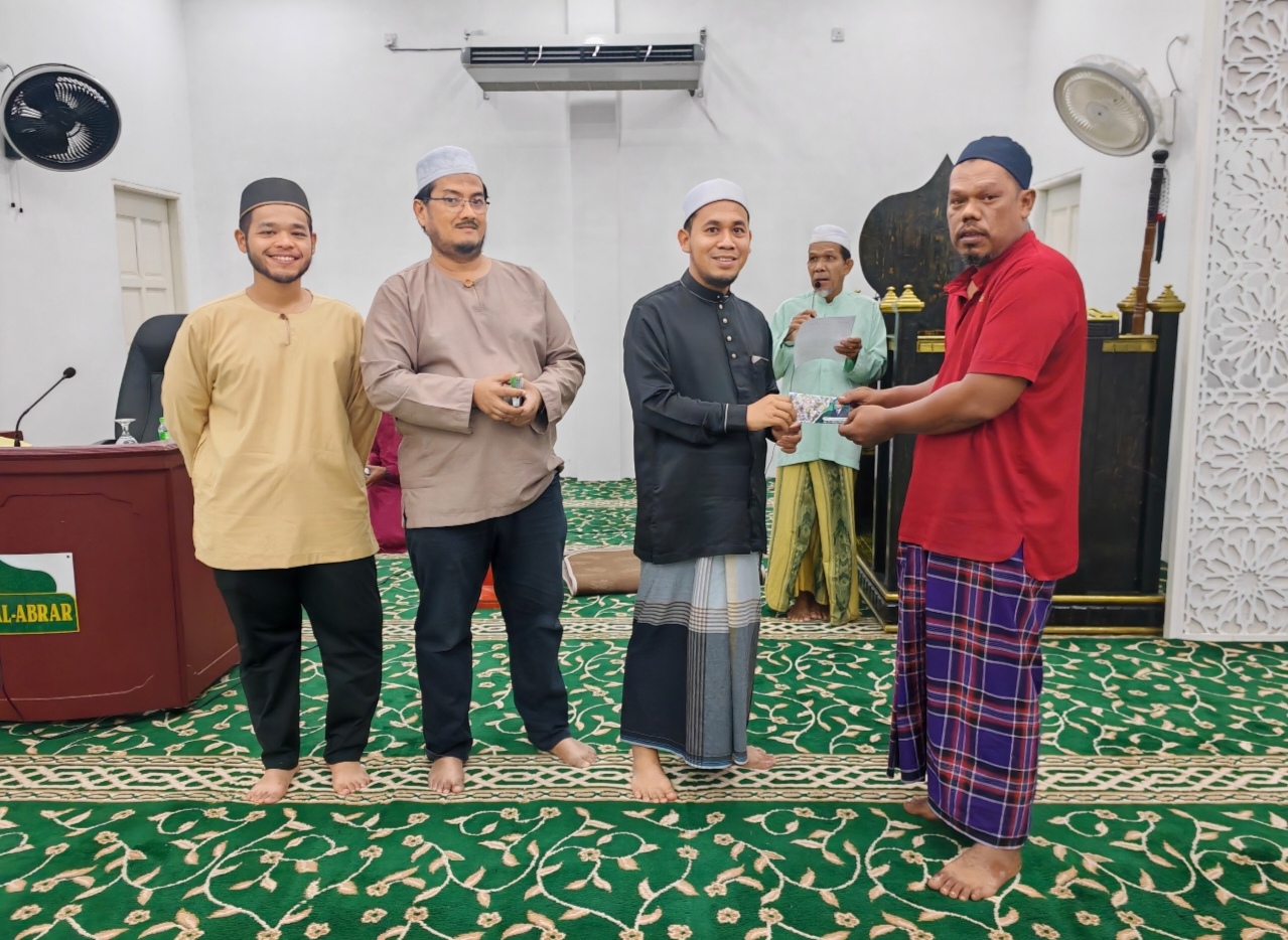 Terengganu Salur RM34 Ribu Bantu Mangsa Hakisan Pantai