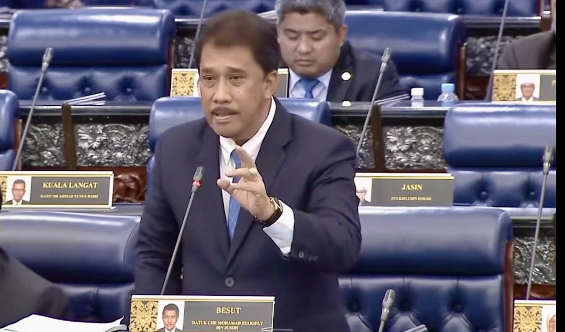 MP Besut Persoal Janji Hapus Tol