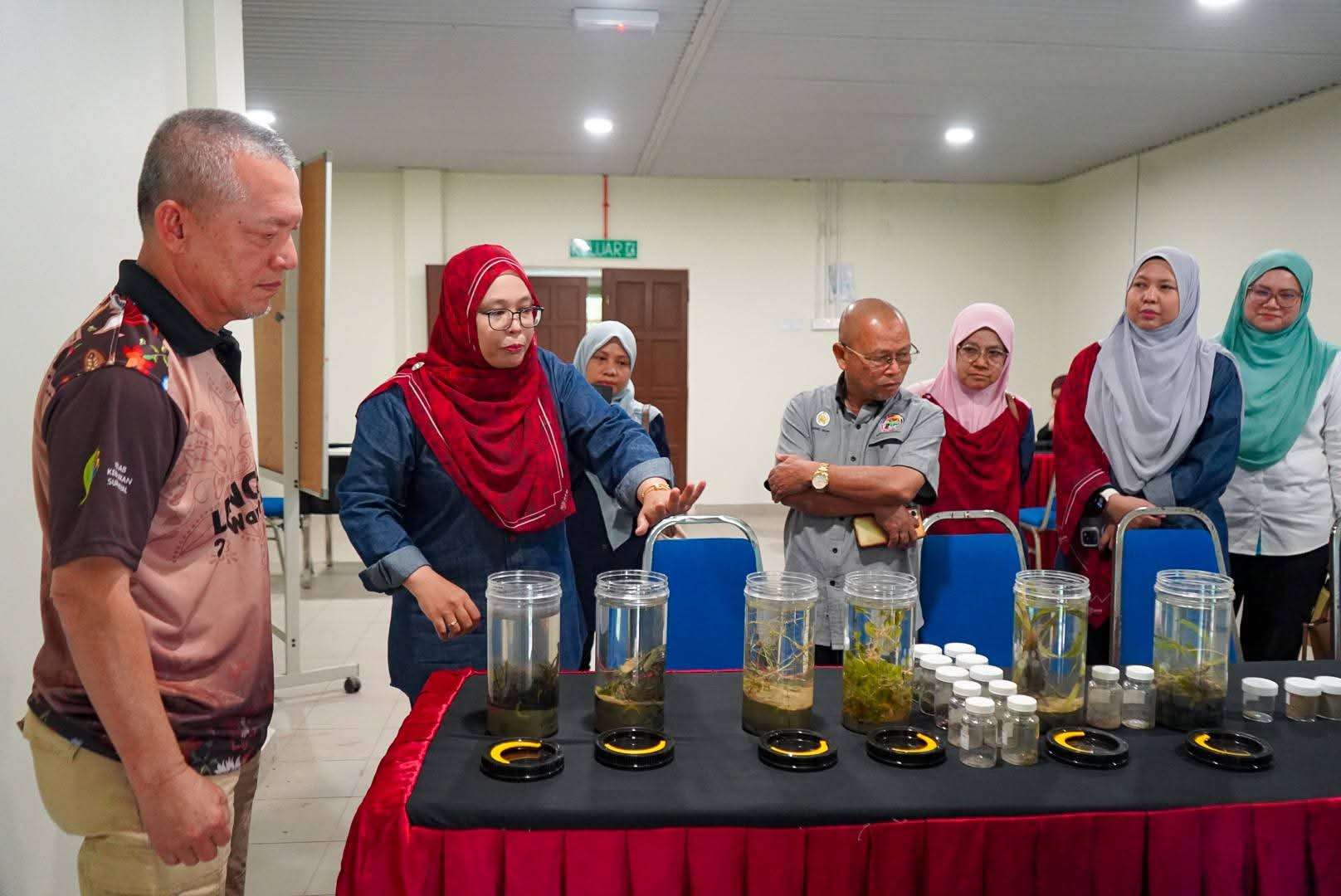 Pakar UPM Kenal Pasti Dua Spesies Rumput Laut Ditemui di Kijal