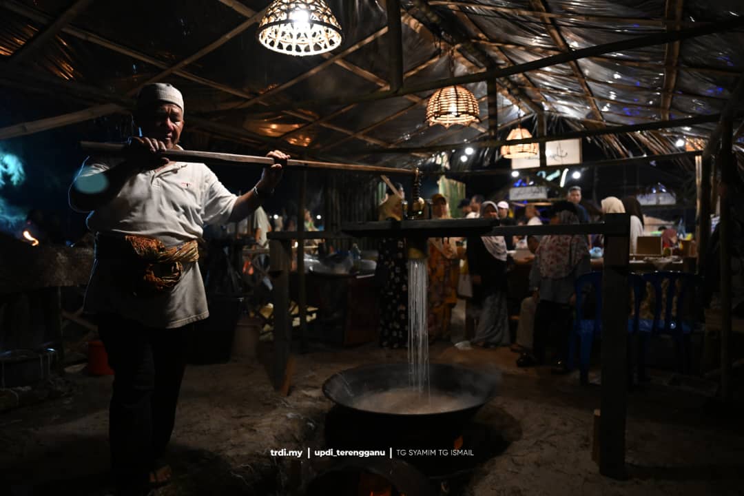 Karnival Pantai 2025: Selami 'Akar Tradisi, Warna Identiti'