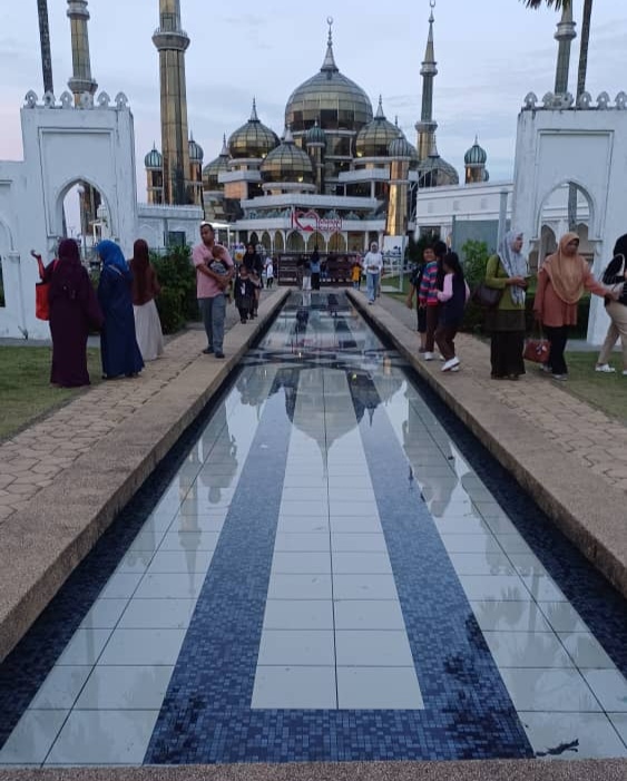 Kebersihan Masjid Kristal Berpunca Kekangan Teknikal, Terima Teguran Pengunjung