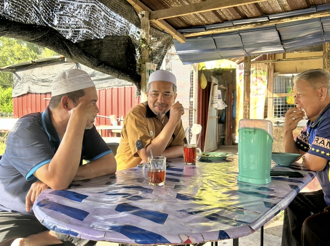 Sarapan di Warung Peluang Terbaik Dekati Rakyat