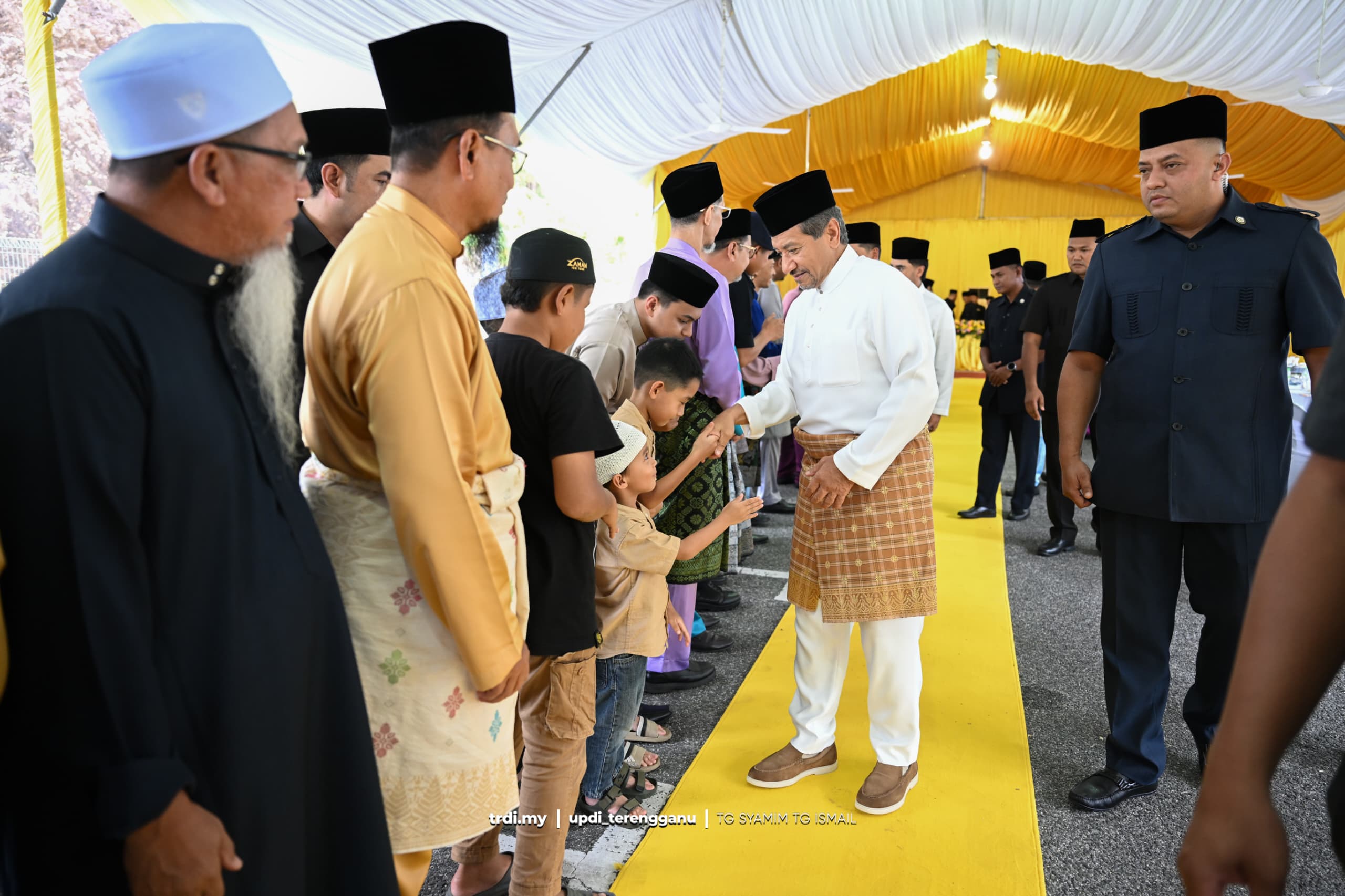 Sultan Terengganu Titah Masjid Santuni Anak Kecil, Remaja