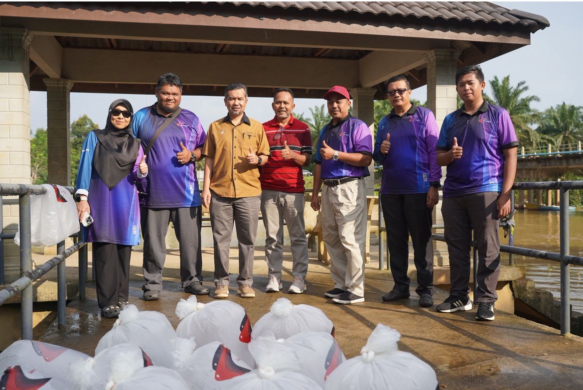 8,000 Benih Ikan Baung Dilepaskan Di Sungai Pengkalan Berangan