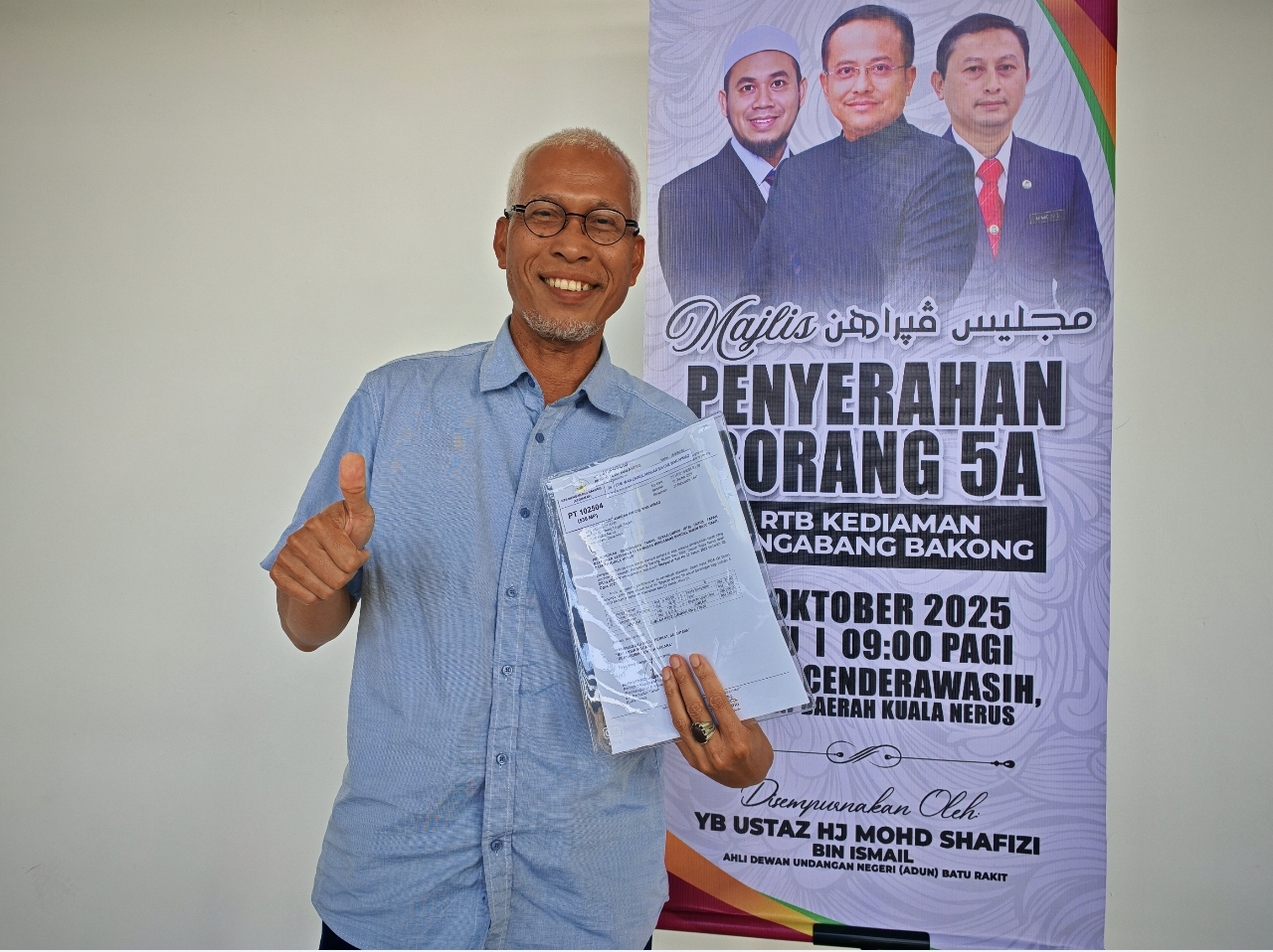 Warga Emas Terima Tanah Selepas Dua Dekad Menanti