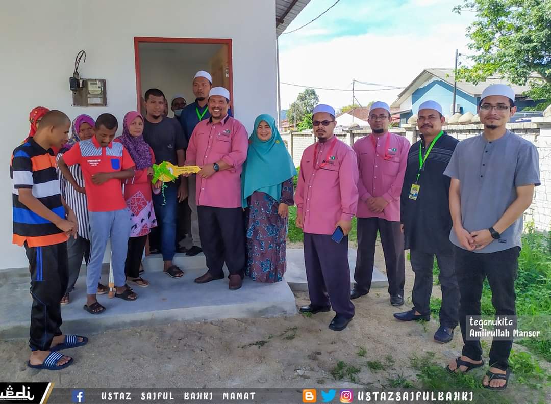 Ibu Tunggal Empat Anak Istimewa Miliki Rumah Baharu