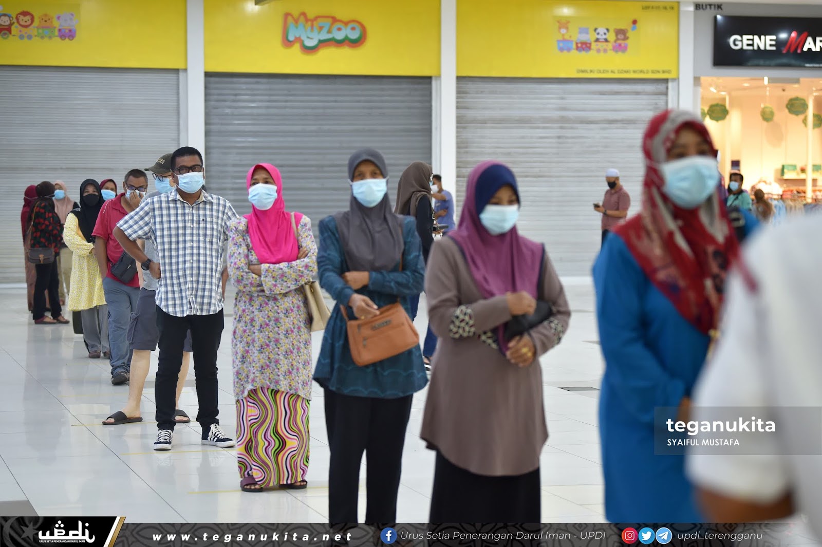 Pelanggan Bertambah, Pasar Raya Terus Kekal SOP