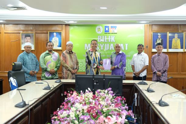 Pegawai Daerah Kemaman Serah Tugas