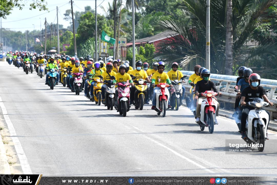 DUN Buluh Gading Juara Konvoi Ambang Merdeka