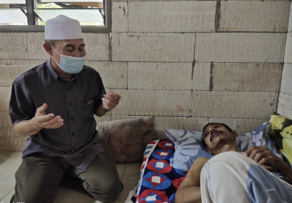 Jadikan Ziarah Orang Sakit Sebagai Amalan