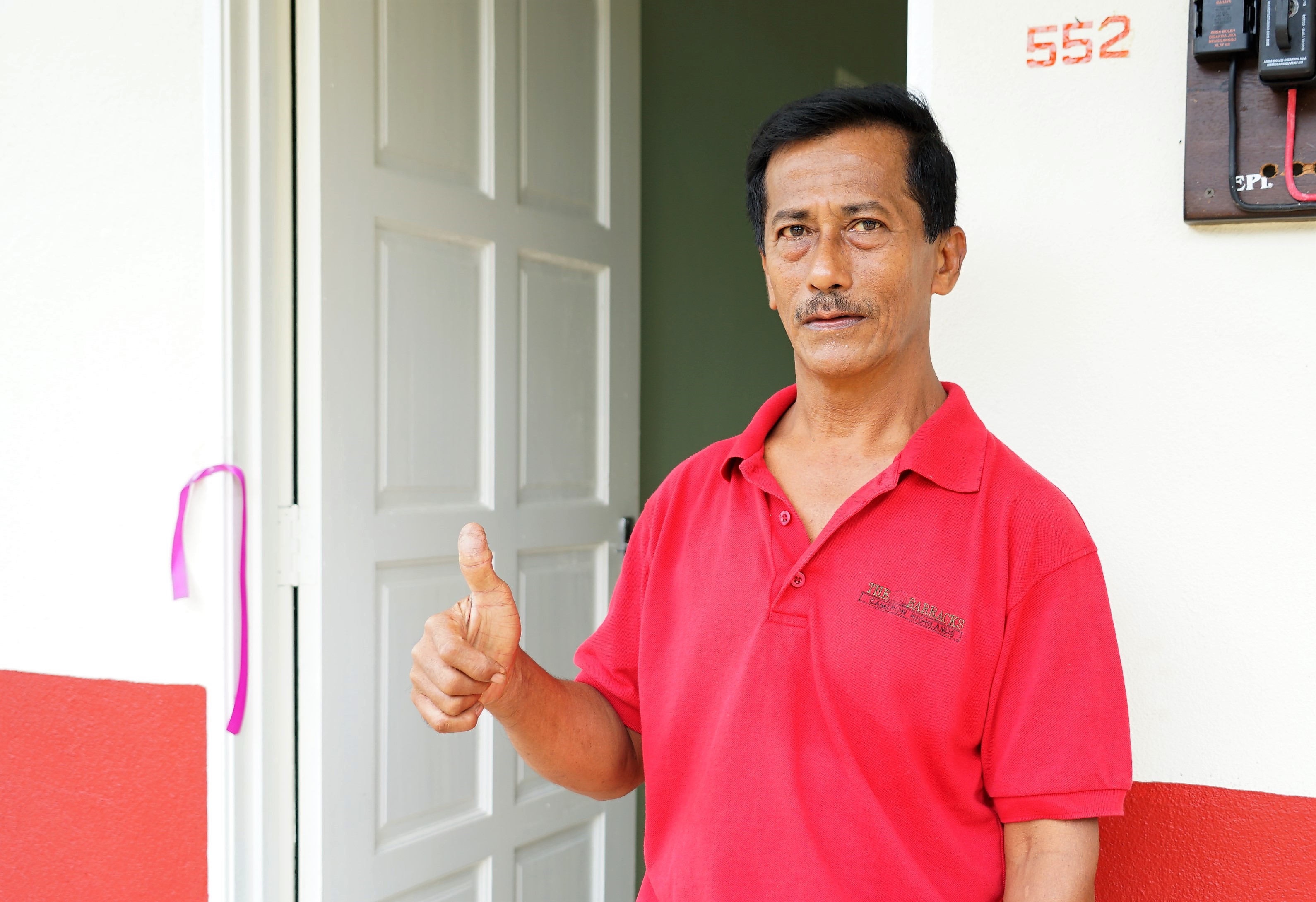 Saupi Gembira Terima Rumah PPRT