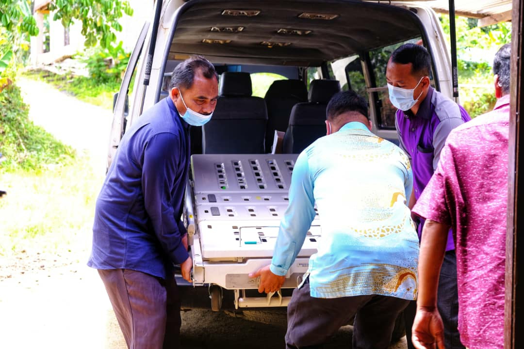 Pesakit Kanser Terima Bantuan Katil