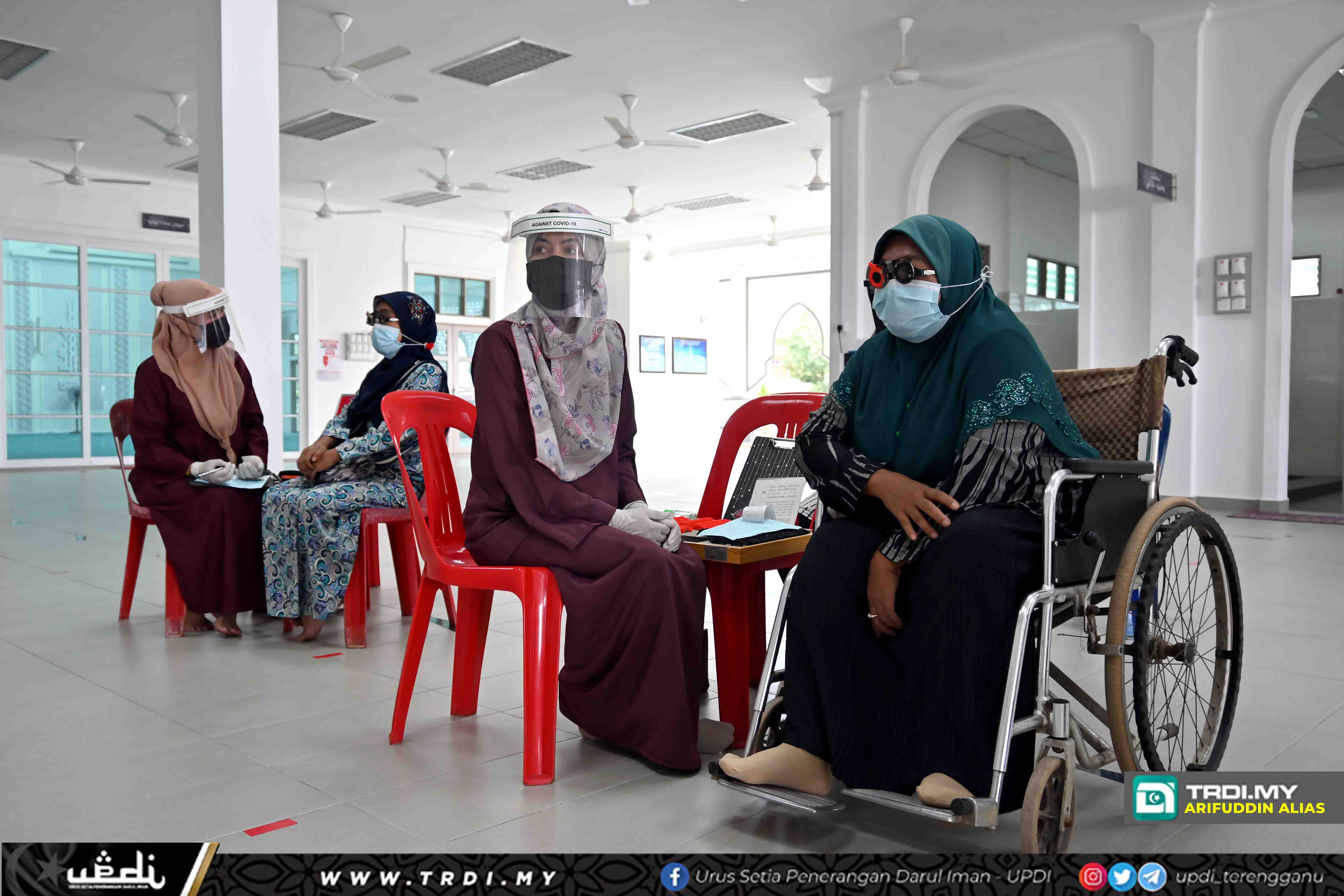 70 Warga Kuala Nerus Terima Cermin Mata Percuma