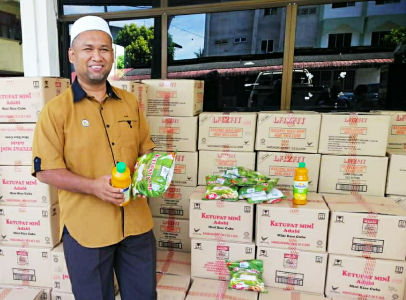 5,200 Kit Aidilfitri Tanda Prihatin Diagihkan Di DUN Manir