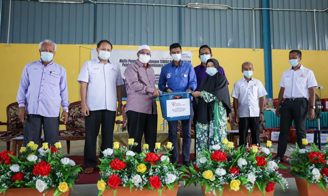 36 Asnaf Diberi Bantuan Barangan Dapur