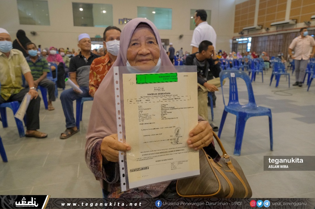 18 Tahun Tertangguh, Akhirnya 134 Terima Hak Milik Dan Borang 5A Tanah Terkilan Gong Cempedak - MB Terengganu