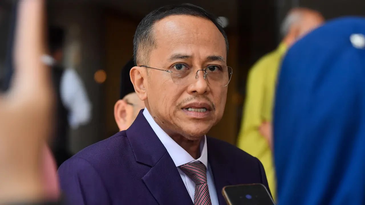 52 Peratus Royalti Tak Masuk Akaun, Negeri Hilang Kawalan Kewangan