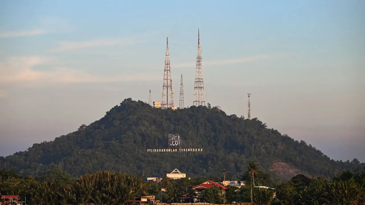 Pembinaan Semula Mercu Tanda Ikonik Bukit Besar Bermula Julai