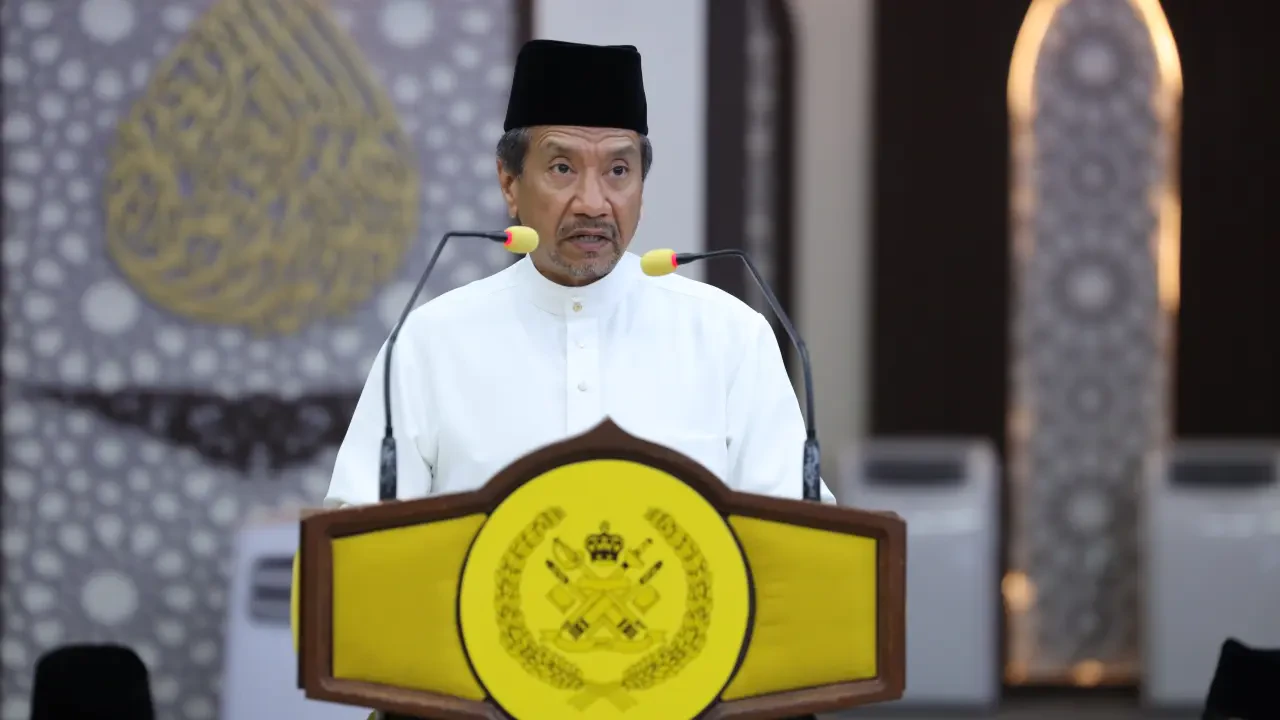 JHEAT Arah Semua Masjid, Surau Adakan Solat Hajat Khas Untuk Sultan Terengganu