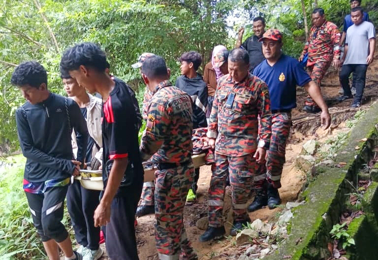 Wanita Patah Jari Ibu Kaki Ketika Daki Air Terjun Misteri