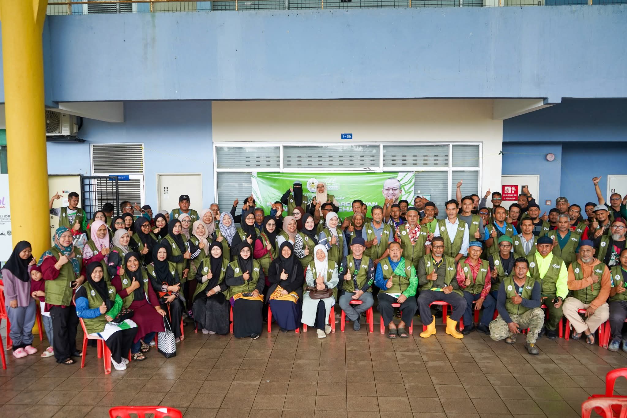 DUN Kijal Lancar Pasukan Sukarelawan Lengkap Jentera 4×4, JCB dan Bot