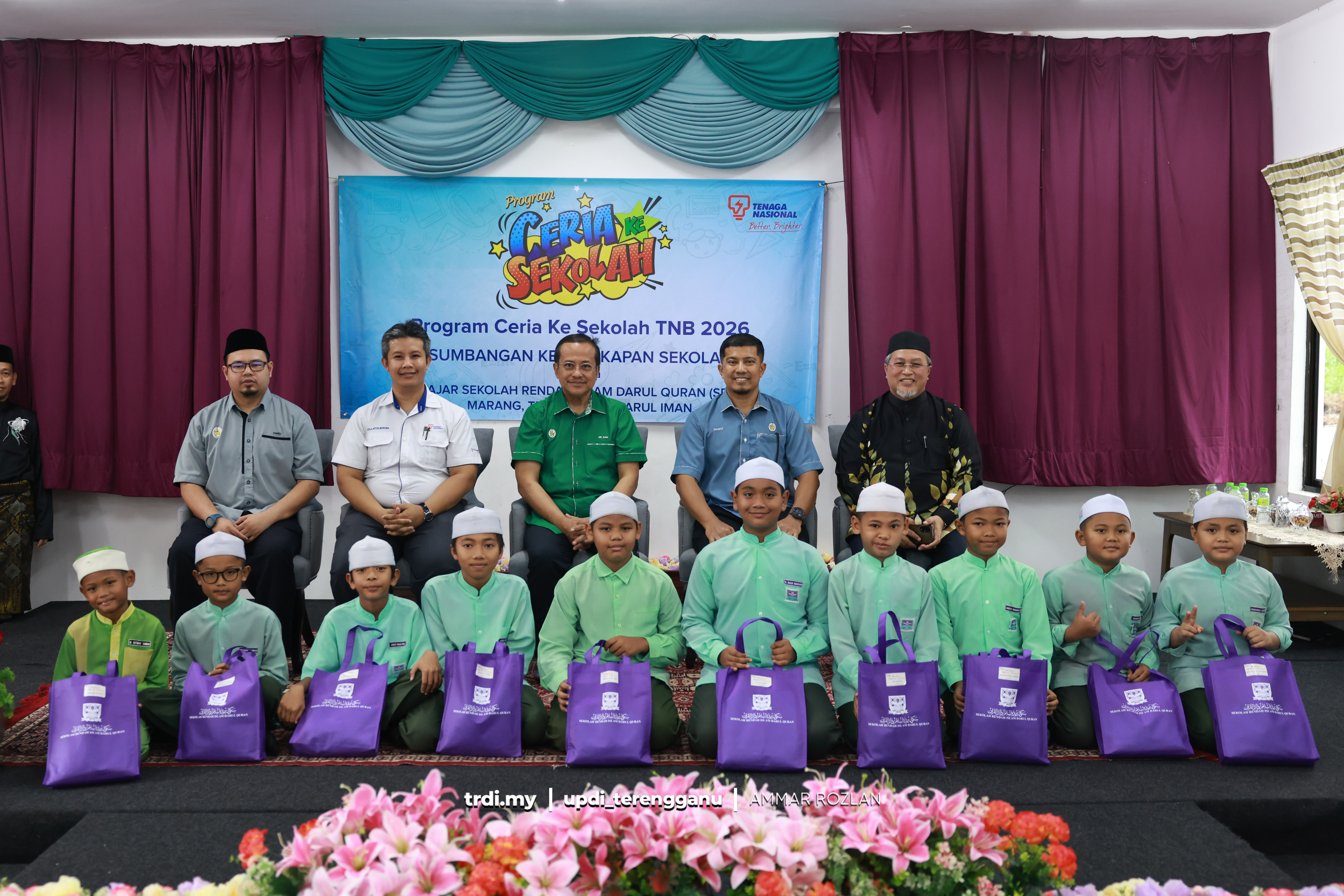 150 Pelajar SRIDQ Terima Sumbangan RM15,000