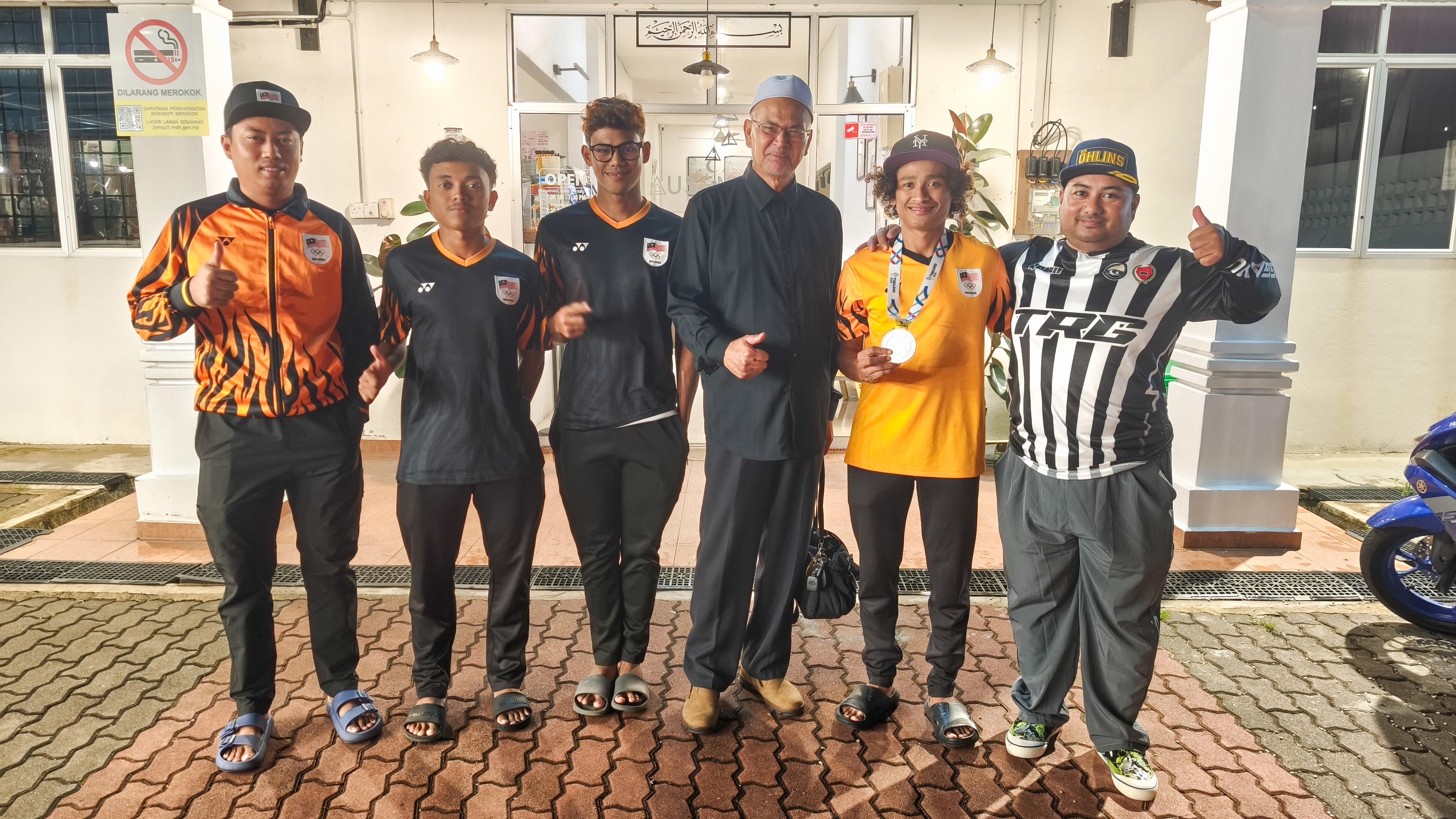 Ahli Parlimen Dungun Rai Atlet Berbasikal Sukan SEA 2025